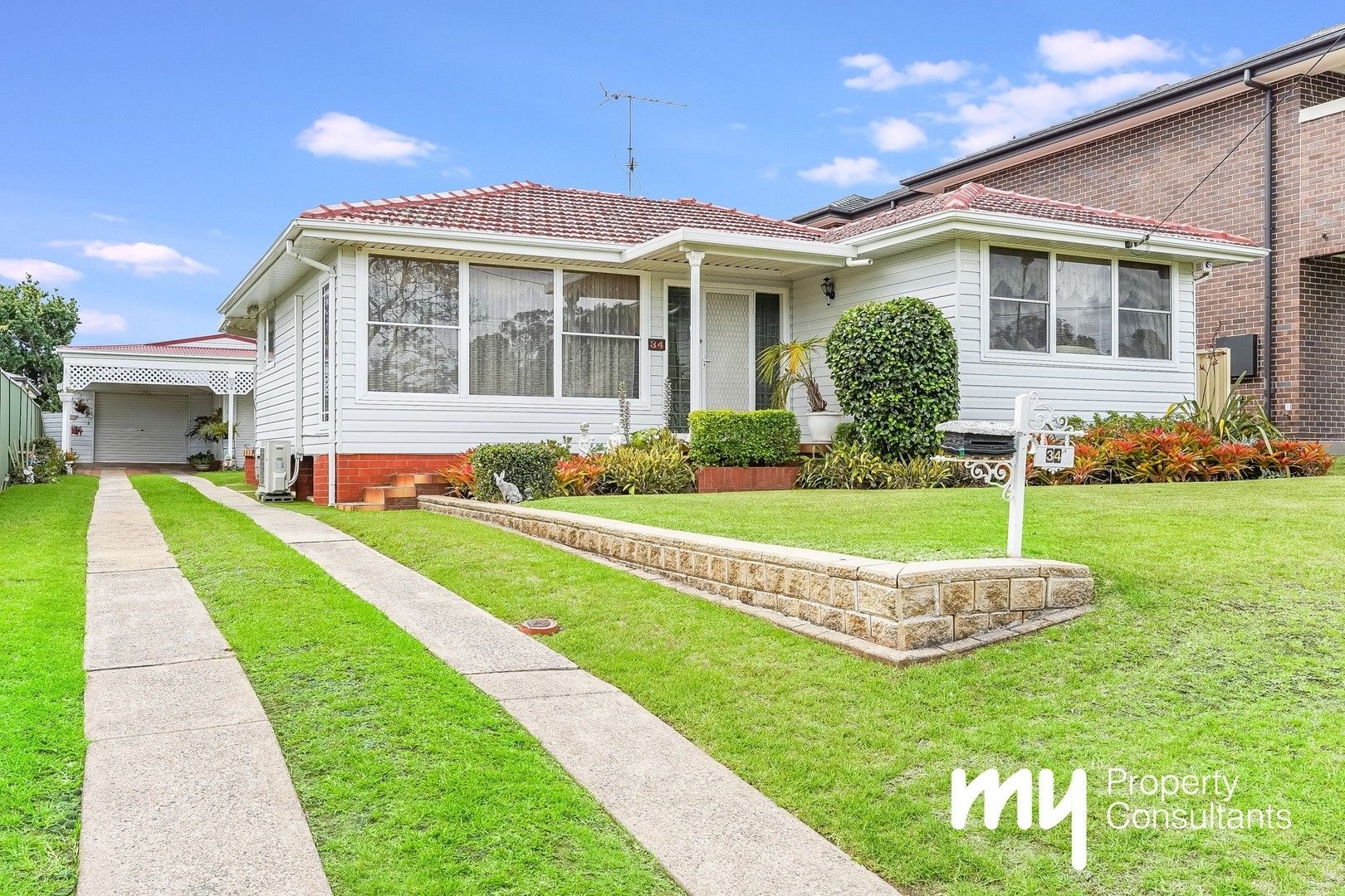 4 bedrooms House in 34A Wilson Crescent NARELLAN NSW, 2567