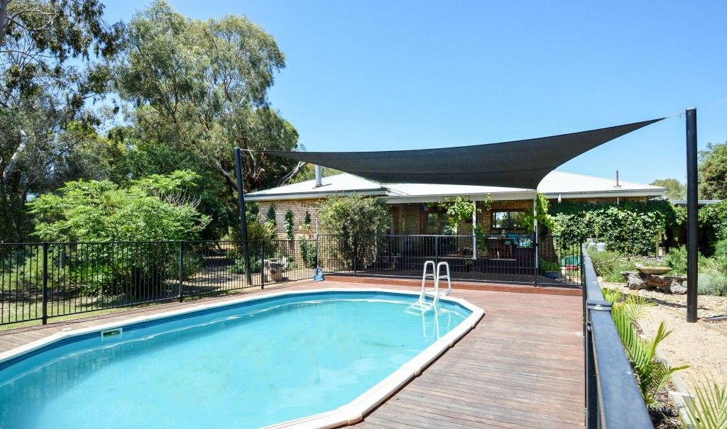 114 Oxley Meadow Creek Road, Oxley VIC 3678, Image 0