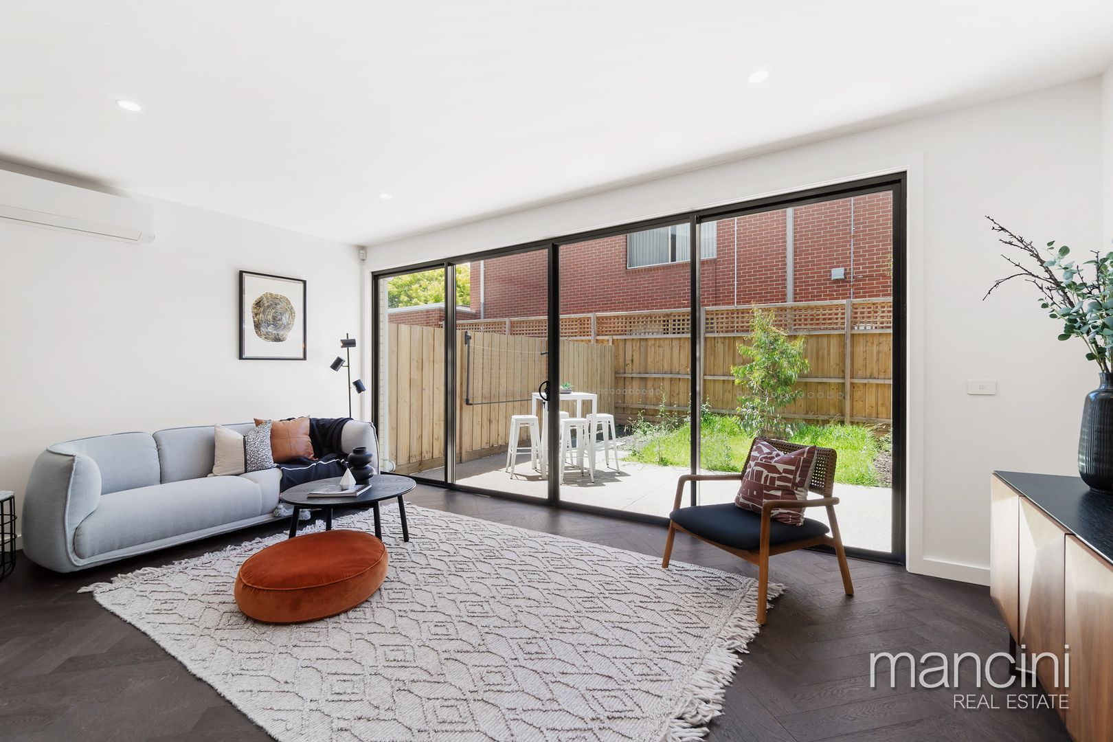 2E Wilga Avenue, Altona VIC 3018, Image 2