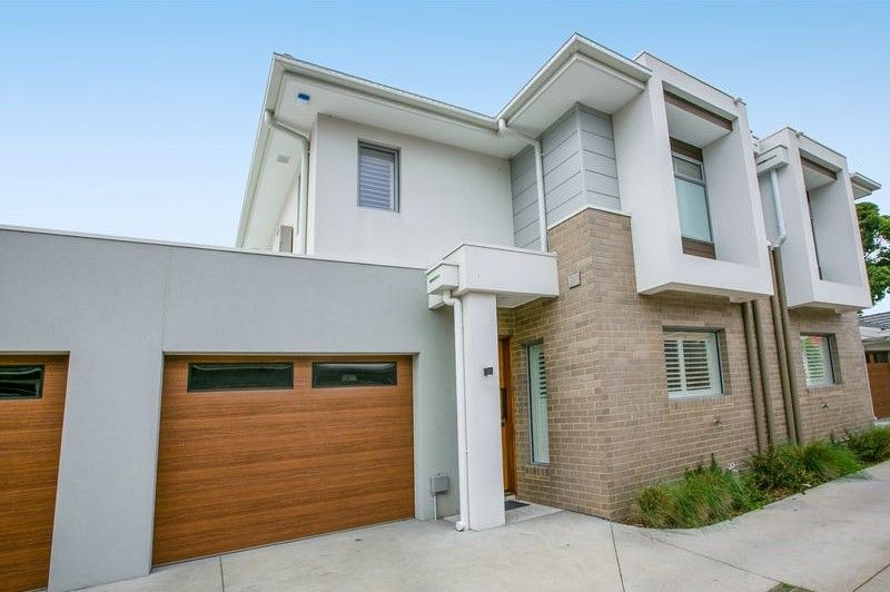 2 bedrooms Townhouse in 2/220 Elizabeth Street COBURG NORTH VIC, 3058