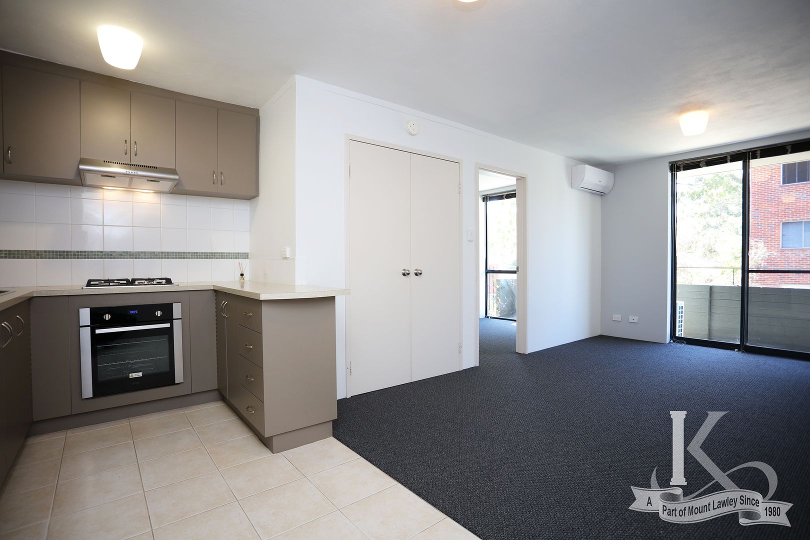 14/156 Lincoln Street, Highgate WA 6003, Image 2