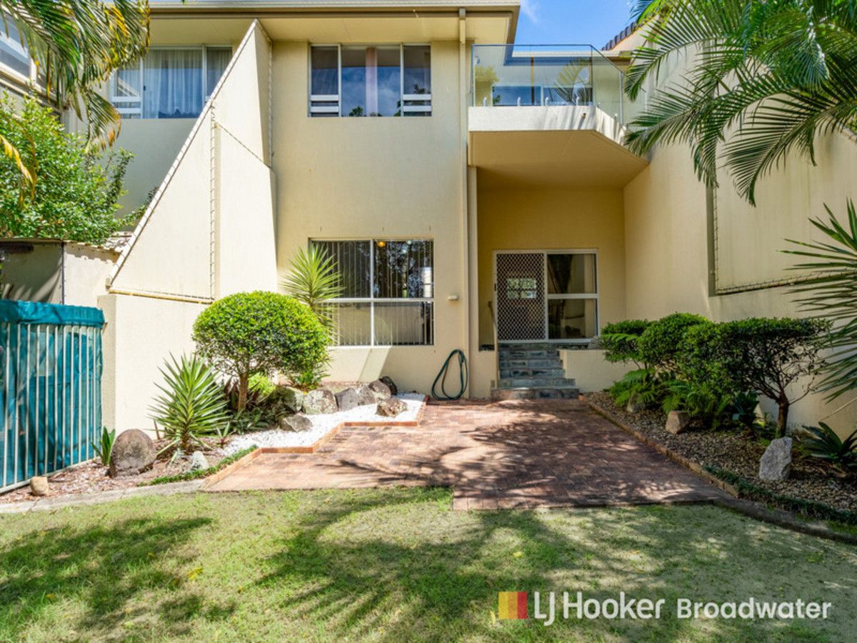 3 bedrooms Townhouse in 40/100 Morala Avenue RUNAWAY BAY QLD, 4216