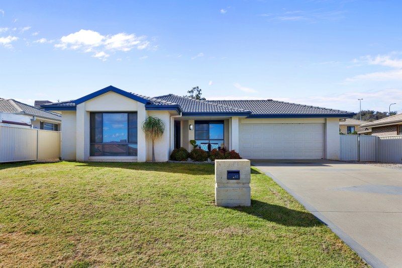4 bedrooms House in 45 Fisher Road TAMWORTH NSW, 2340