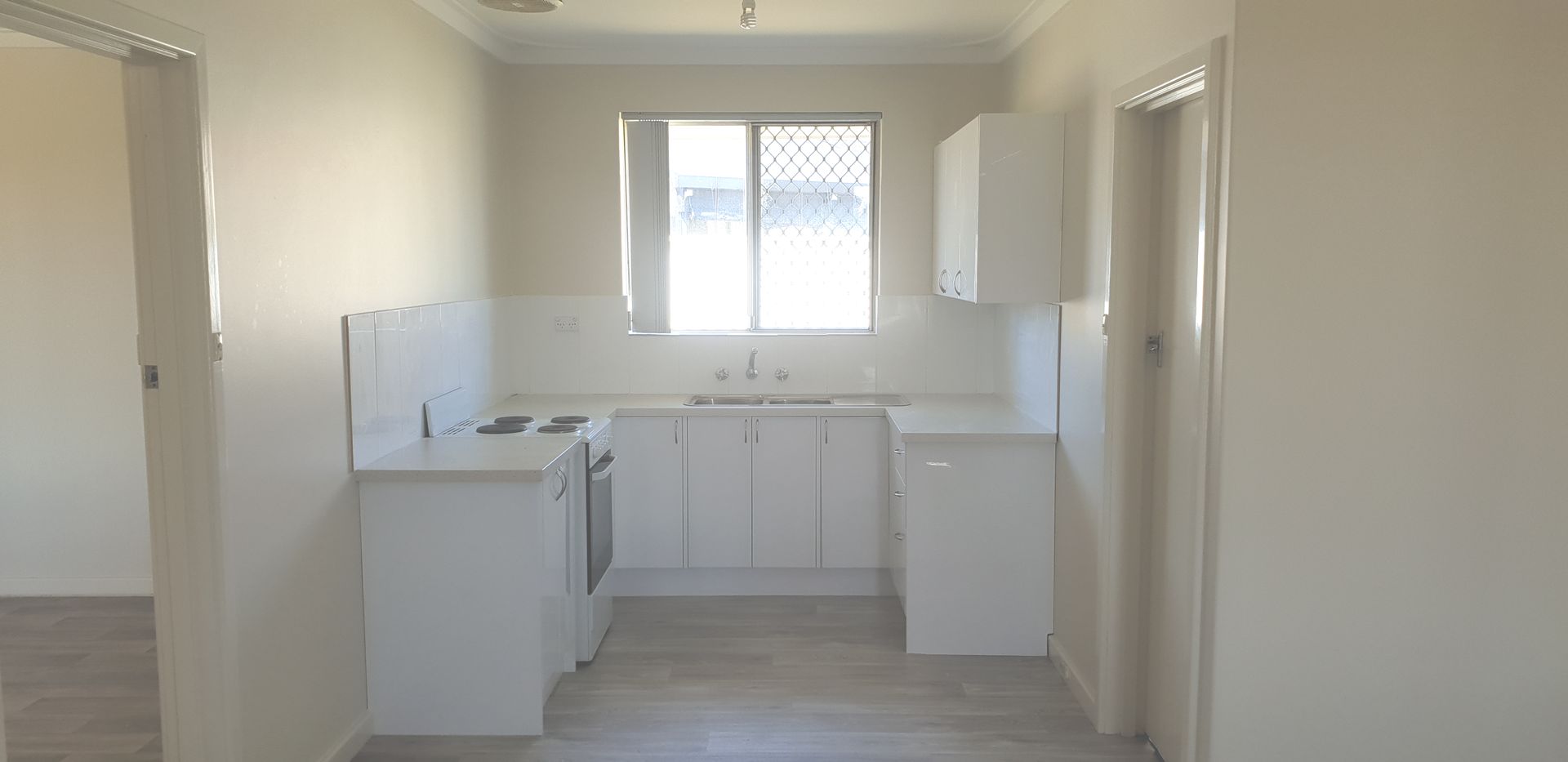 3 bedrooms House in 685 Karrinyup Road STIRLING WA, 6021