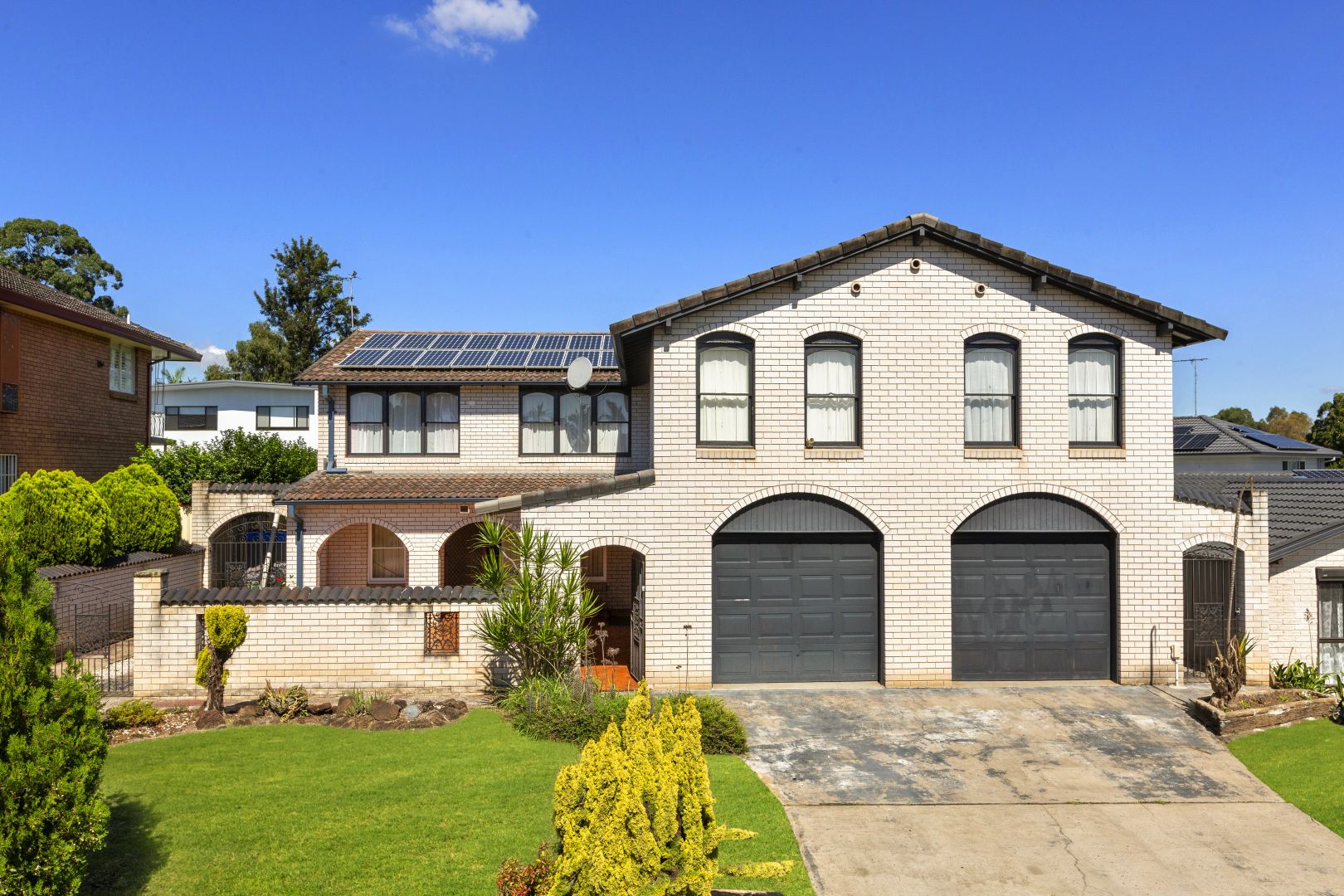 24 Solander Road, Kings Langley Property History & Address Research