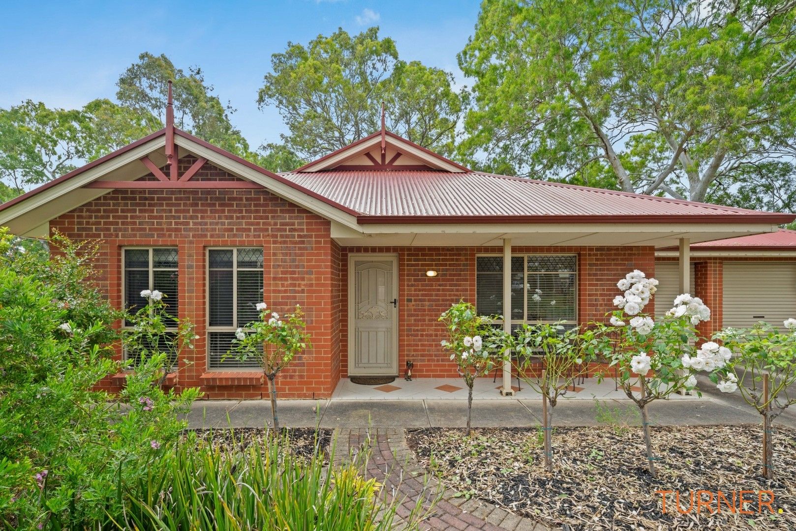 10 Thomas Drive, Happy Valley SA 5159 House For Rent 580 Domain