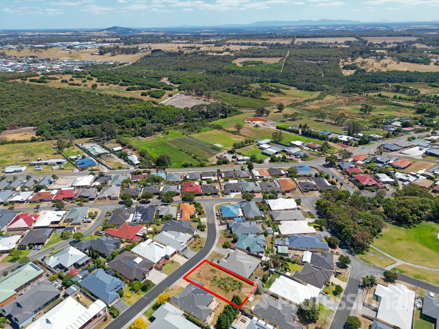 9 Clint Tce, Spencer Park WA 6330 Domain