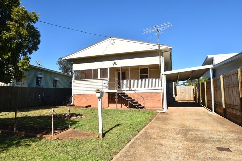 26 Swallow Court, Newtown QLD 4350