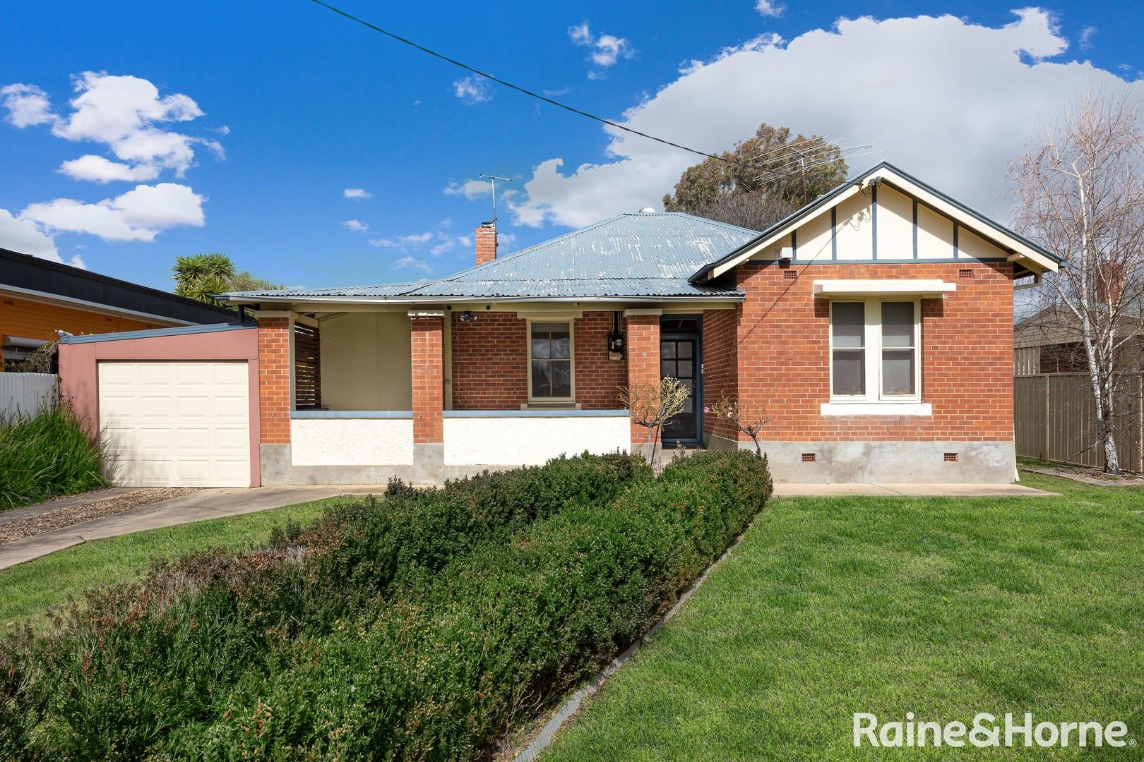 3 bedrooms House in 36 Meurant Avenue WAGGA WAGGA NSW, 2650