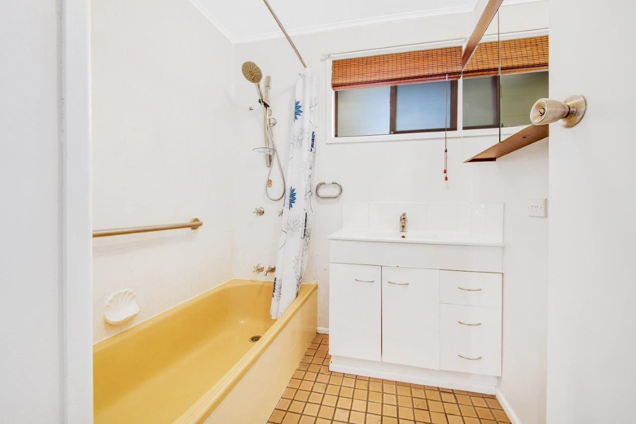 3 bedrooms House in 3 Bellemere CRT BOYNE ISLAND QLD, 4680