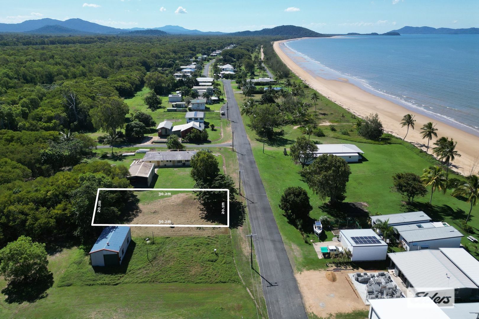 13 Taylor Street, Tully Heads QLD 4854, Image 1