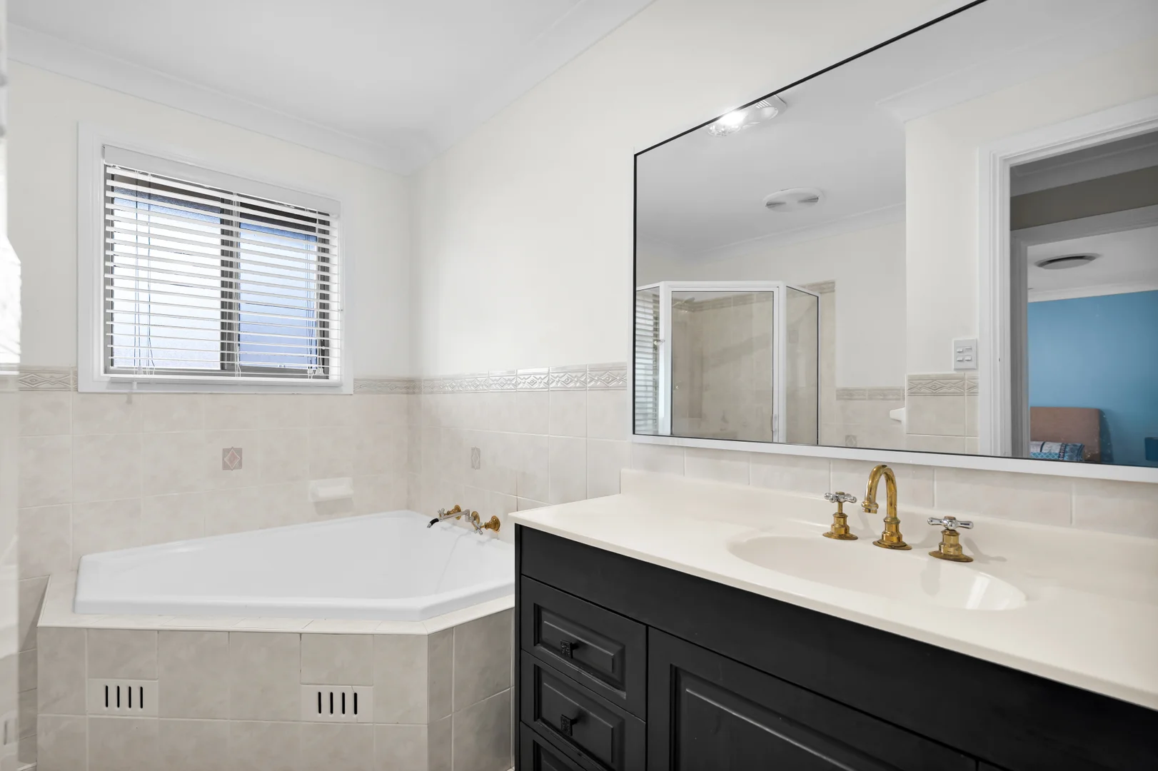 Additional image 3 of 29 The Cascades Mount, Mount Annan NSW 2567