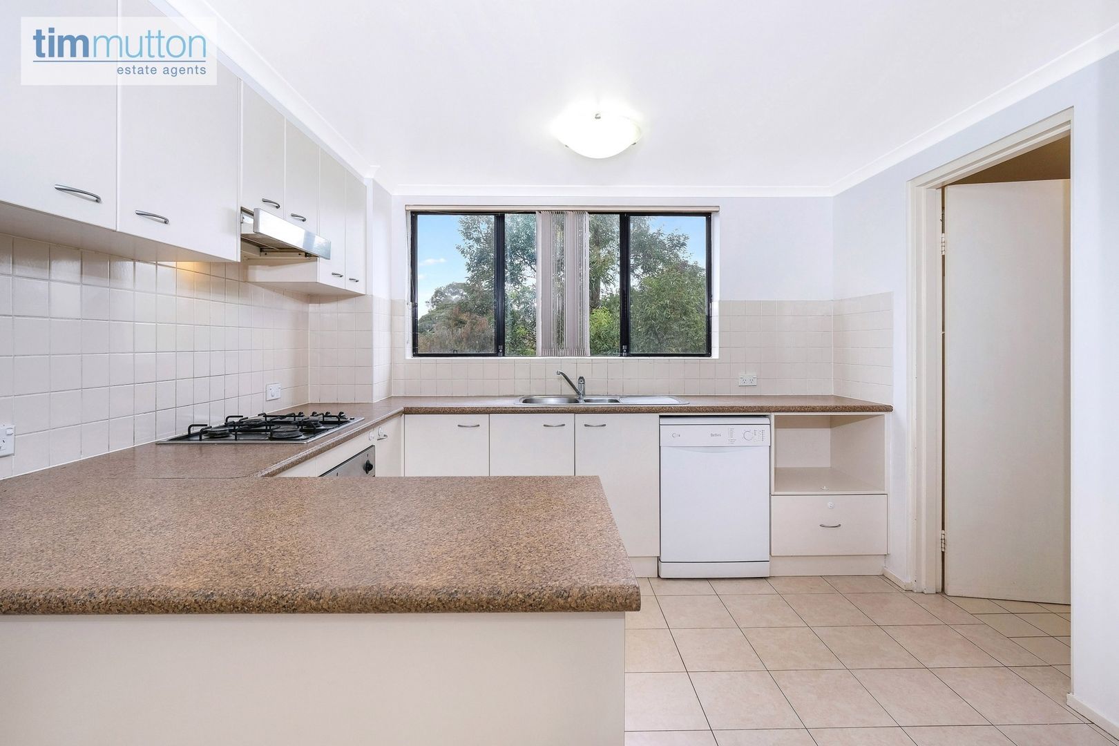 Unit 31/68 Davies Rd, Padstow NSW 2211, Image 2