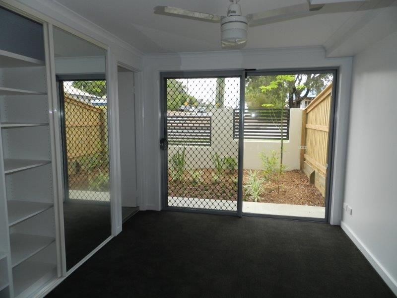 2/10-12 Flinders Street, West Gladstone QLD 4680, Image 2