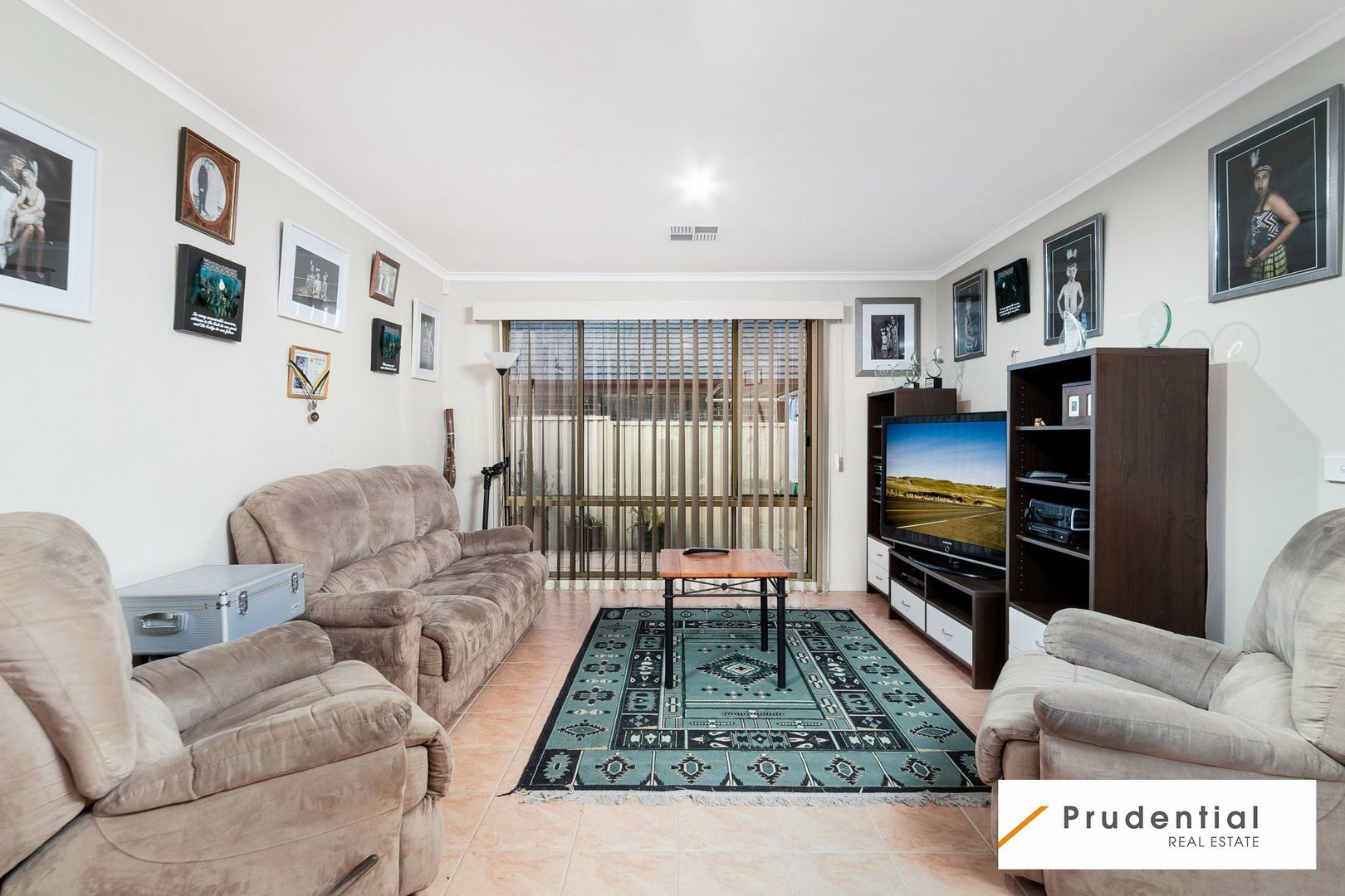 2 Sarah Hollands Drive, Horningsea Park NSW 2171, Image 2