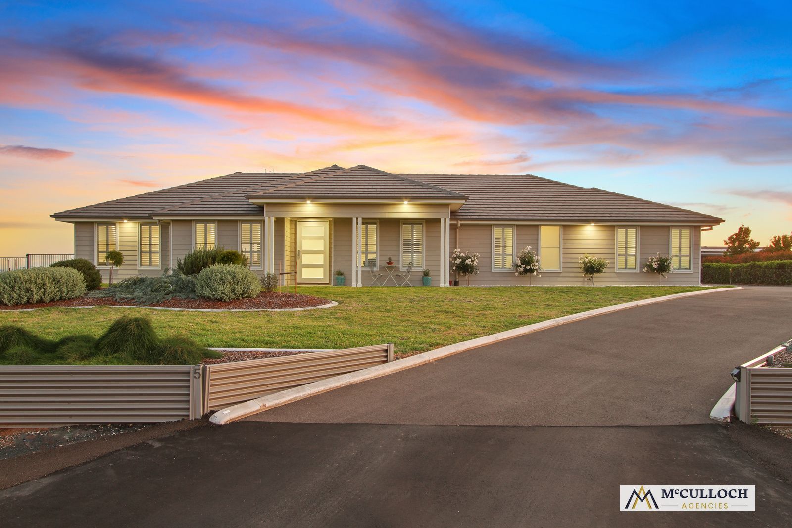 5 Rodeo Drive, Tamworth NSW 2340 | Domain