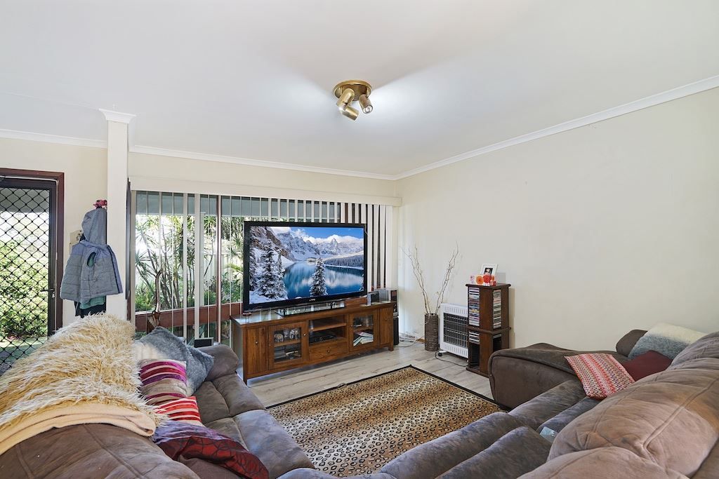 18/56 Woodhouse Drive, Ambarvale NSW 2560, Image 2