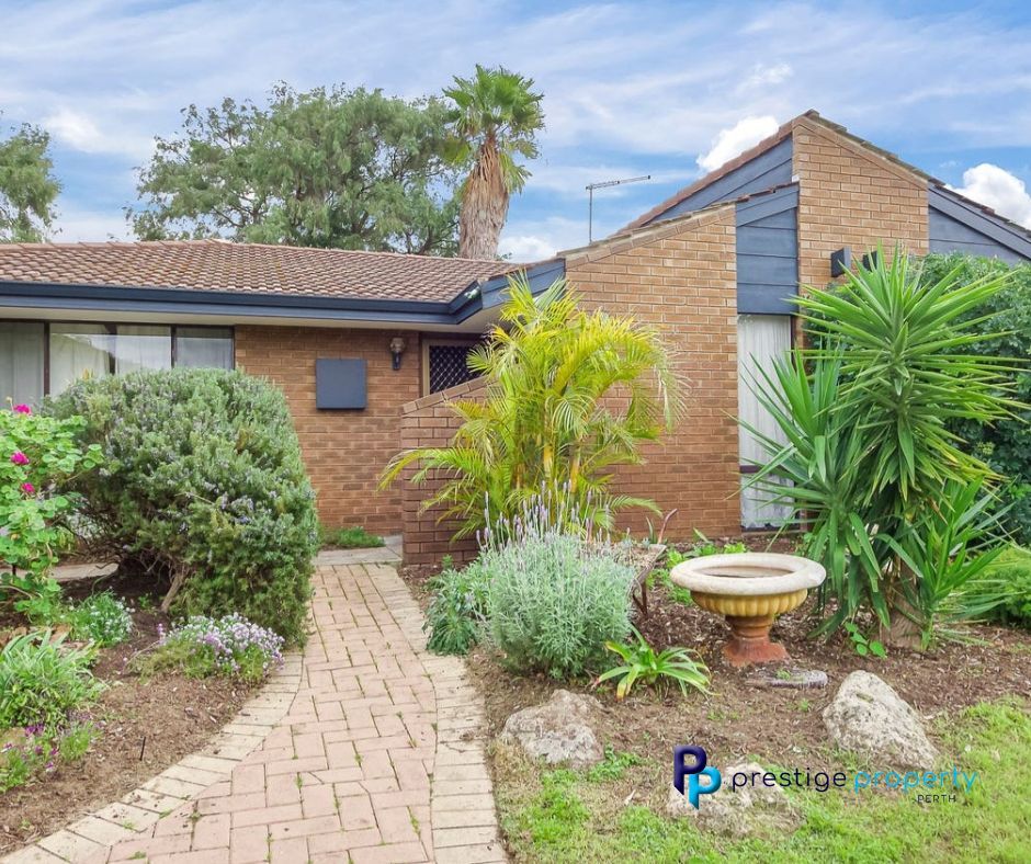 3 bedrooms House in 11 Angle Place MULLALOO WA, 6027