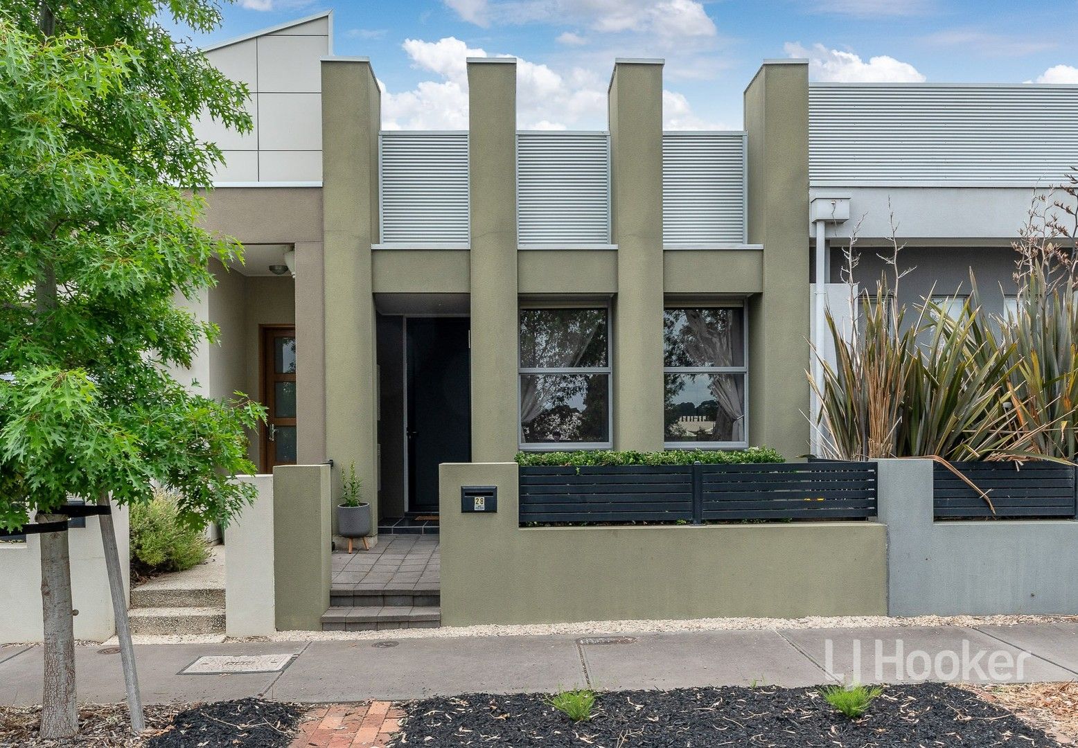 2 bedrooms Townhouse in 28 Wycombe Drive MOUNT BARKER SA, 5251