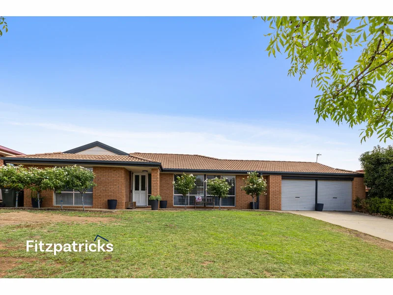 14 Kirrang Avenue, Glenfield Park NSW 2650