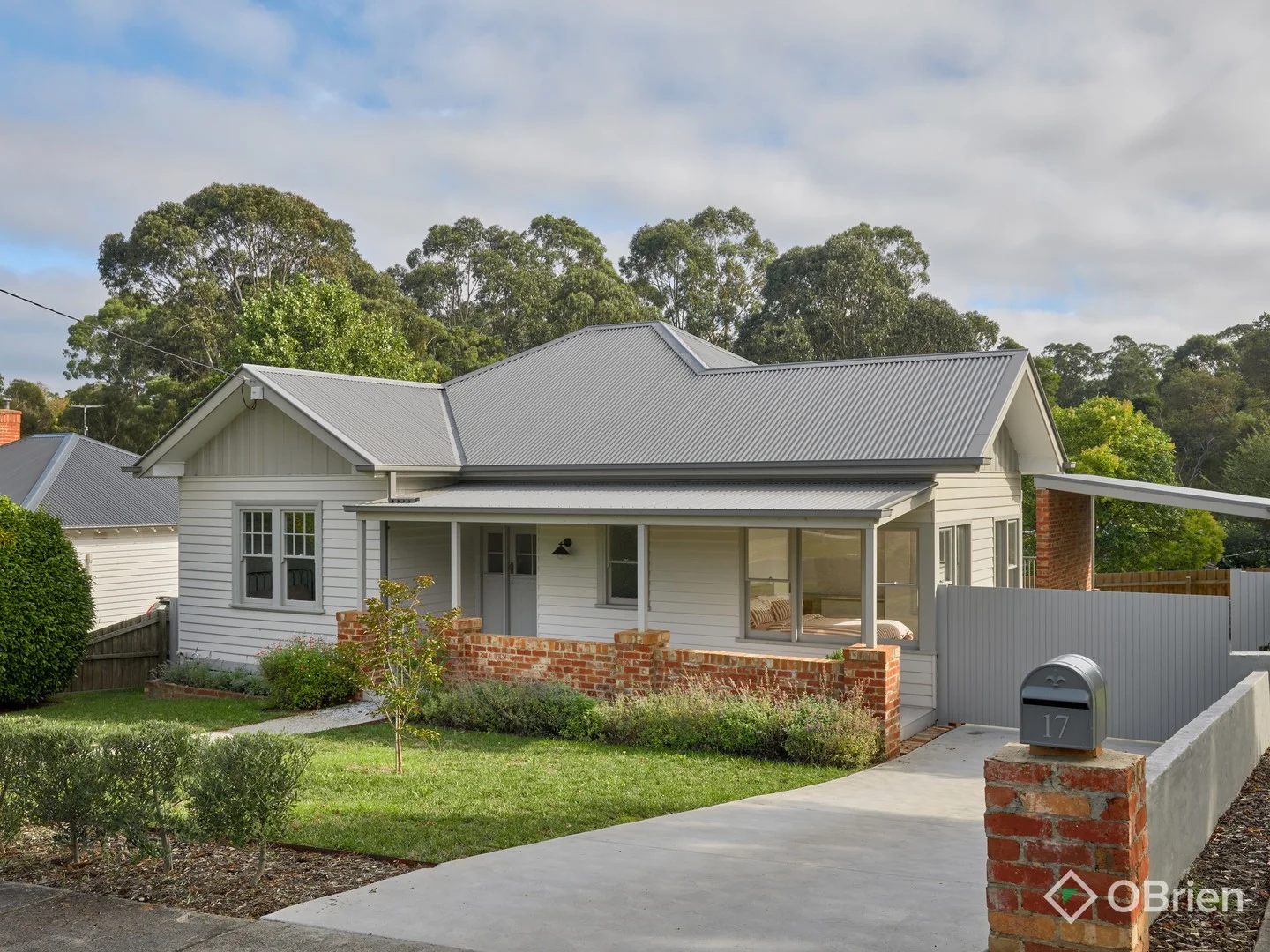 17 Hallyburton Grove, Warragul VIC 3820