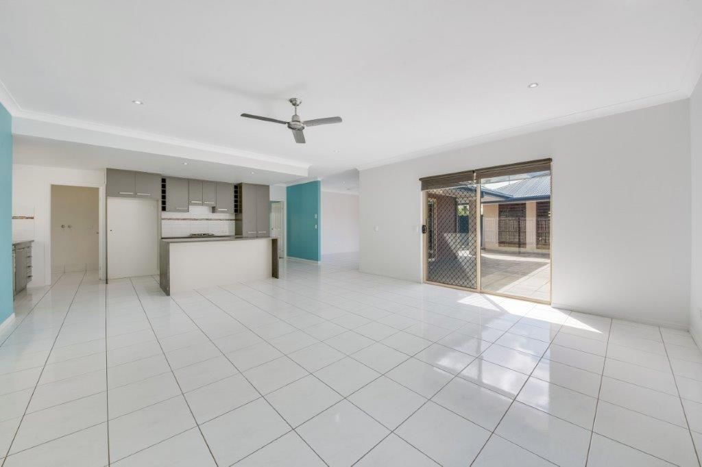 18 Jooloo Court, Kin Kora QLD 4680, Image 2