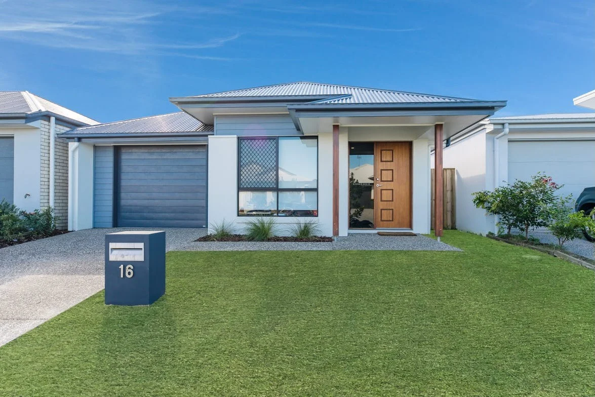 16 Mingle Street, Palmview QLD 4553