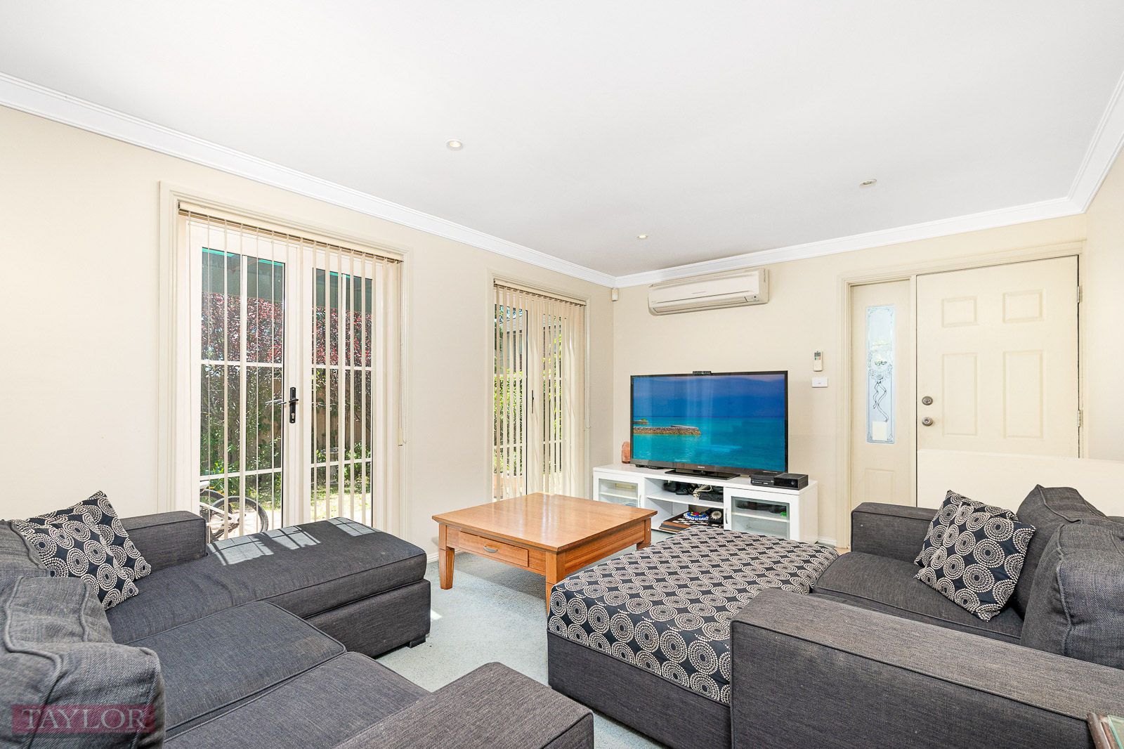 2 The Mews, Oatlands NSW 2117, Image 1