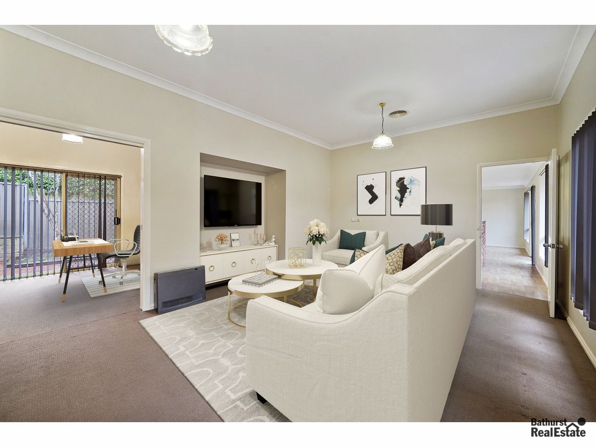 15 Messenger Street, Windradyne NSW 2795, Image 2