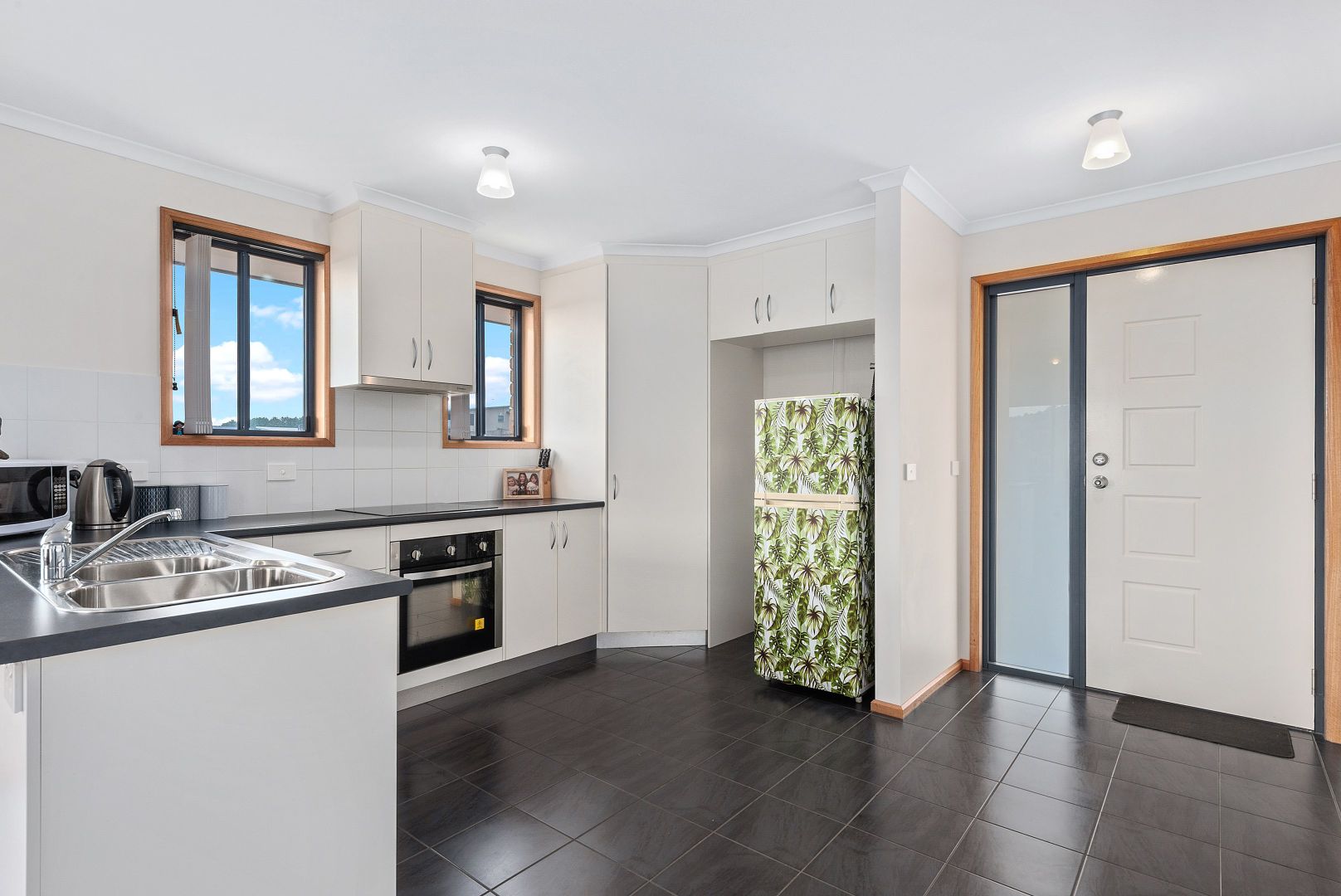 2/25 Blossom Crescent, Cambridge TAS 7170, Image 1