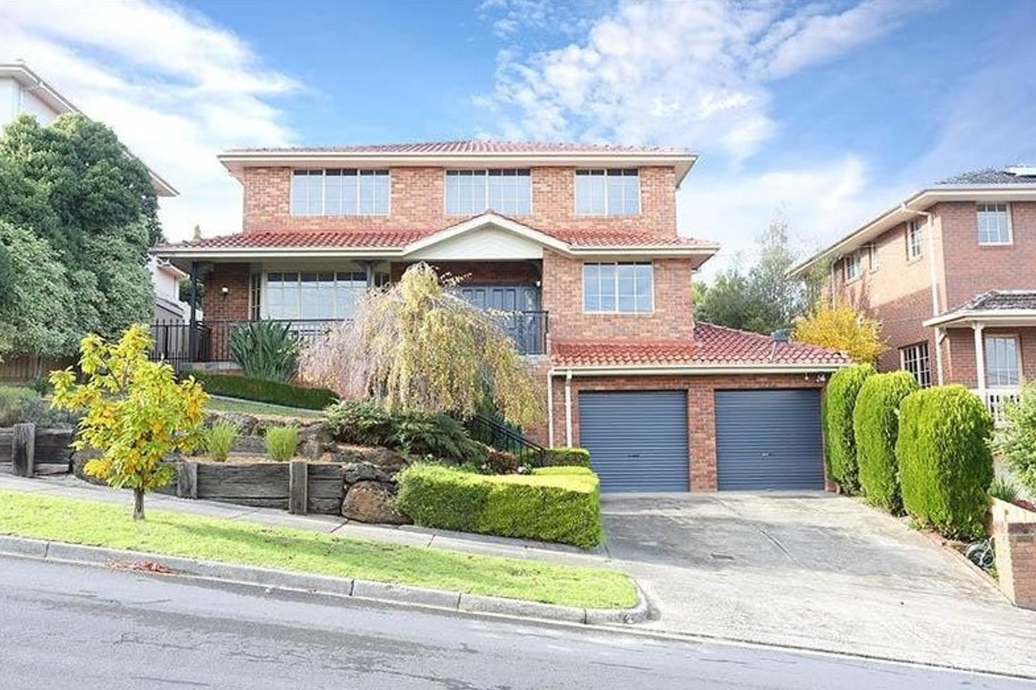 5 bedrooms House in 176 Macedon Road TEMPLESTOWE LOWER VIC, 3107