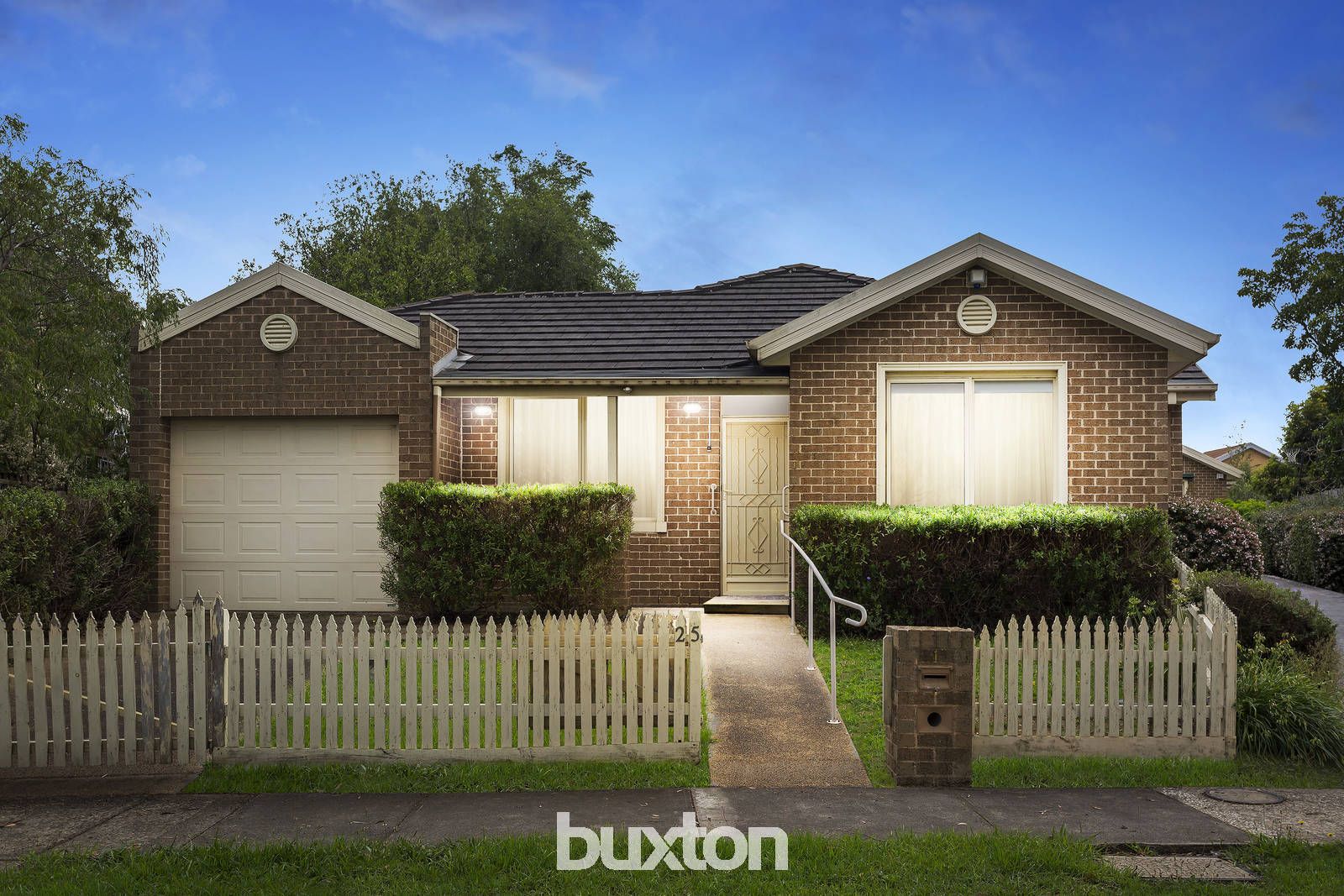 1/25 Duffy Street, Burwood VIC 3125, Image 0