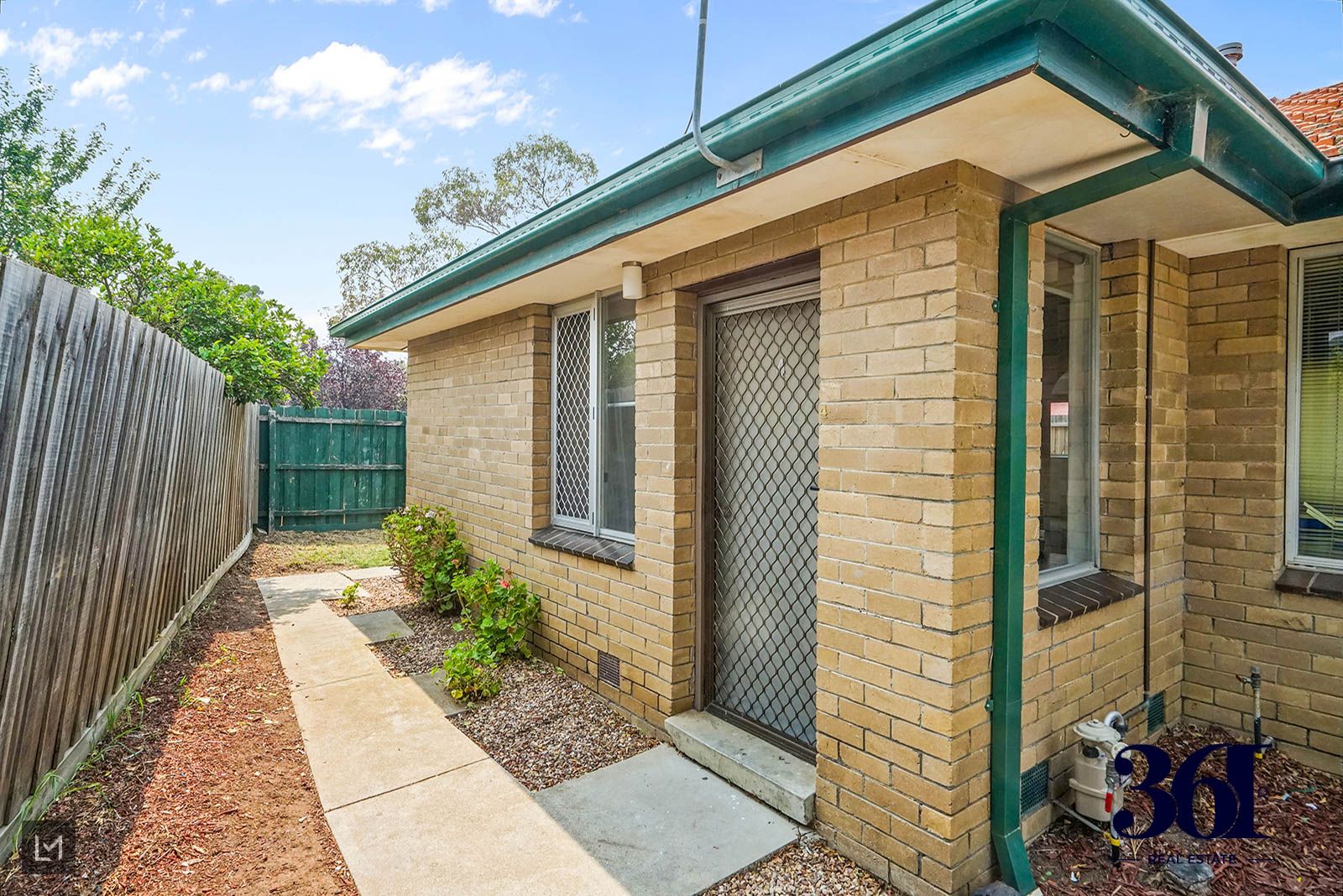 4/20 Strathmore Crescent, Hoppers Crossing VIC 3029, Image 2