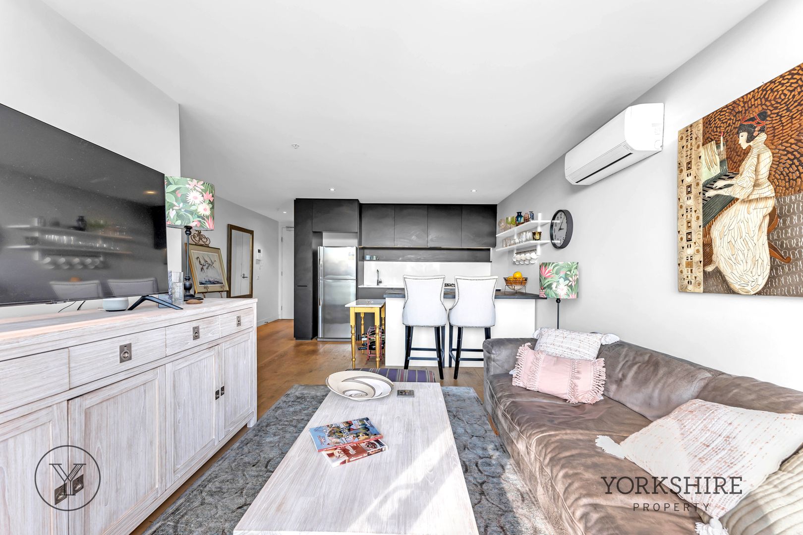 1408D/21 Robert Street, Collingwood VIC 3066, Image 2