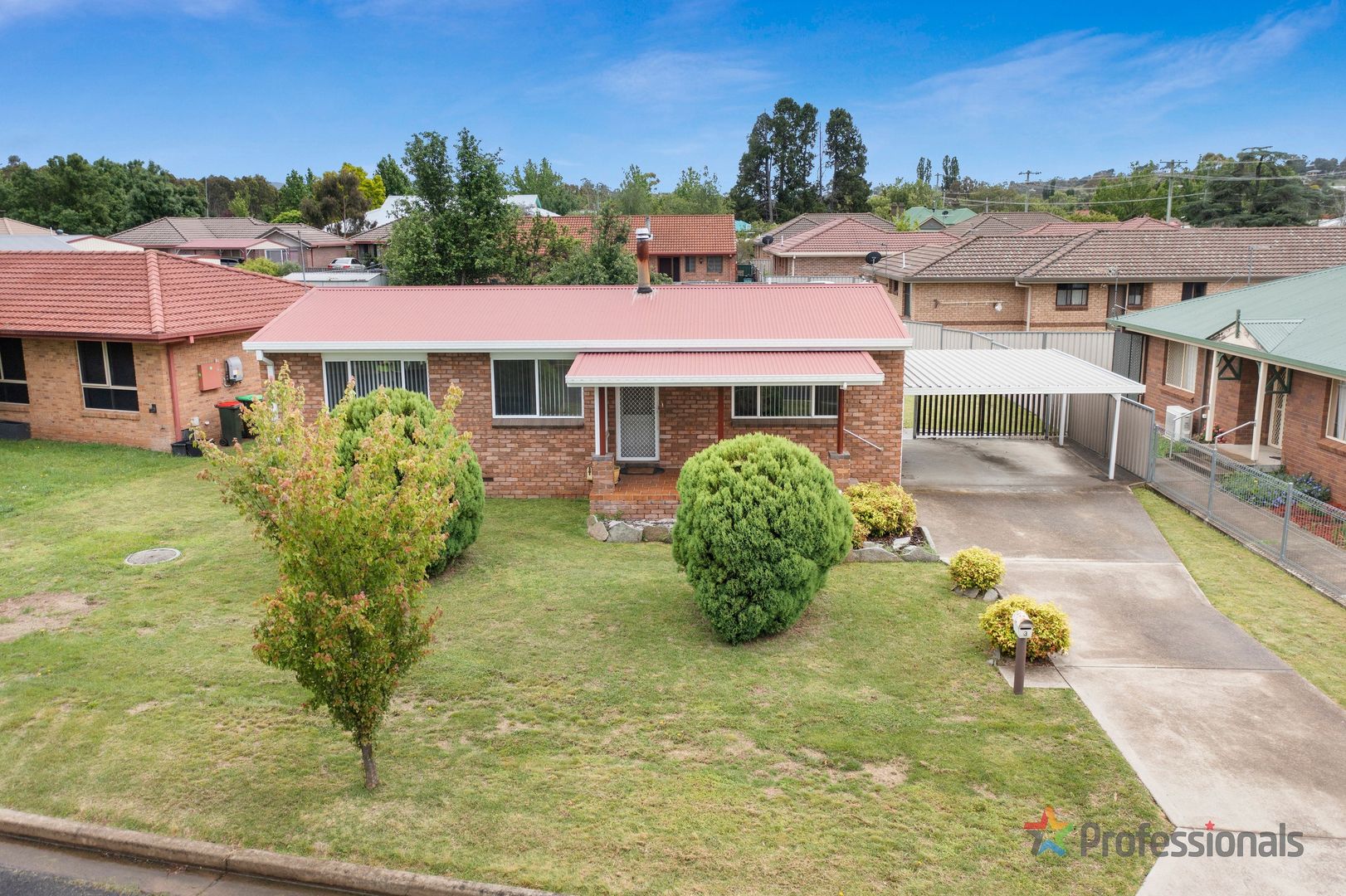3 Samuelson Crescent, Armidale Property History & Address Research