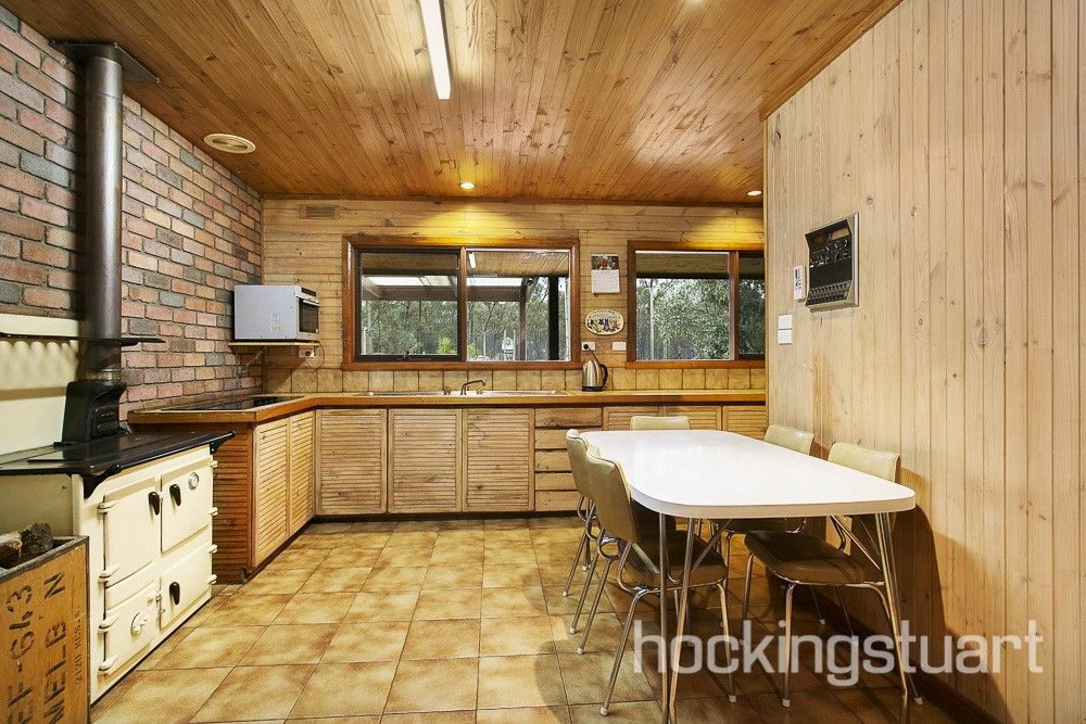 19 Redbox Court, Long Forest VIC 3340, Image 2