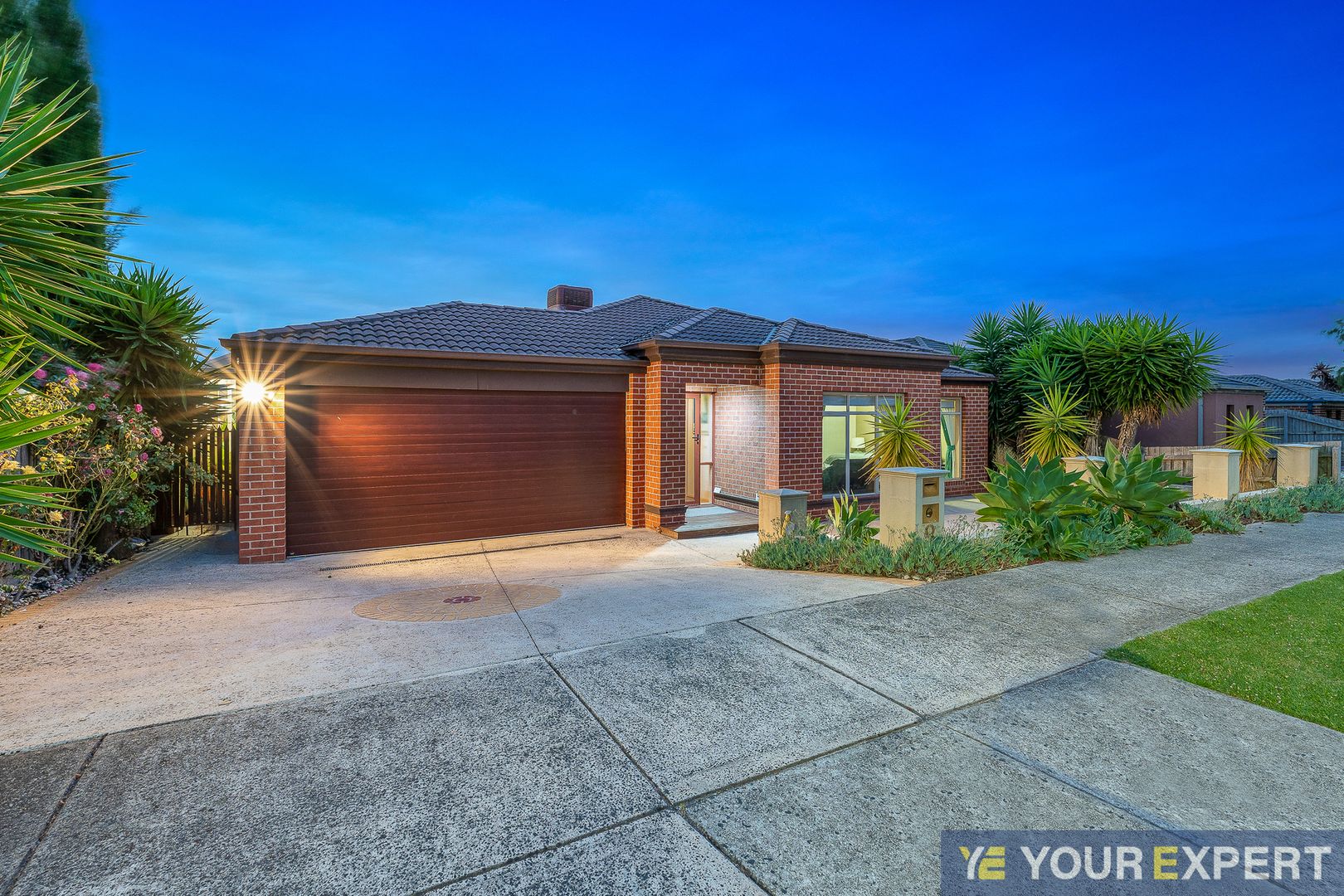 8 Buster Court, Narre Warren South VIC 3805, Image 1