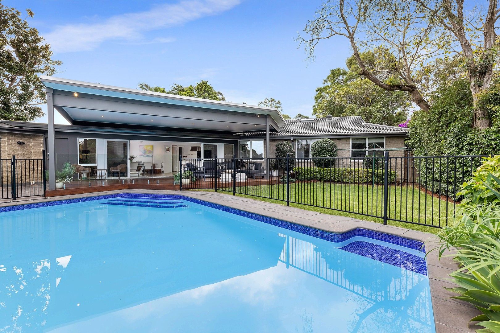 4 bedrooms House in 12 Parker Avenue WEST PYMBLE NSW, 2073