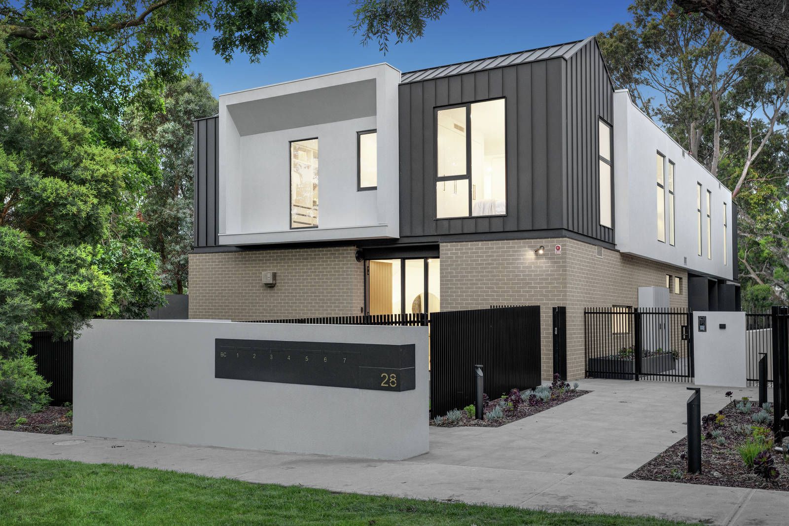 3 bedrooms Townhouse in 1/28 King Street BALWYN VIC, 3103