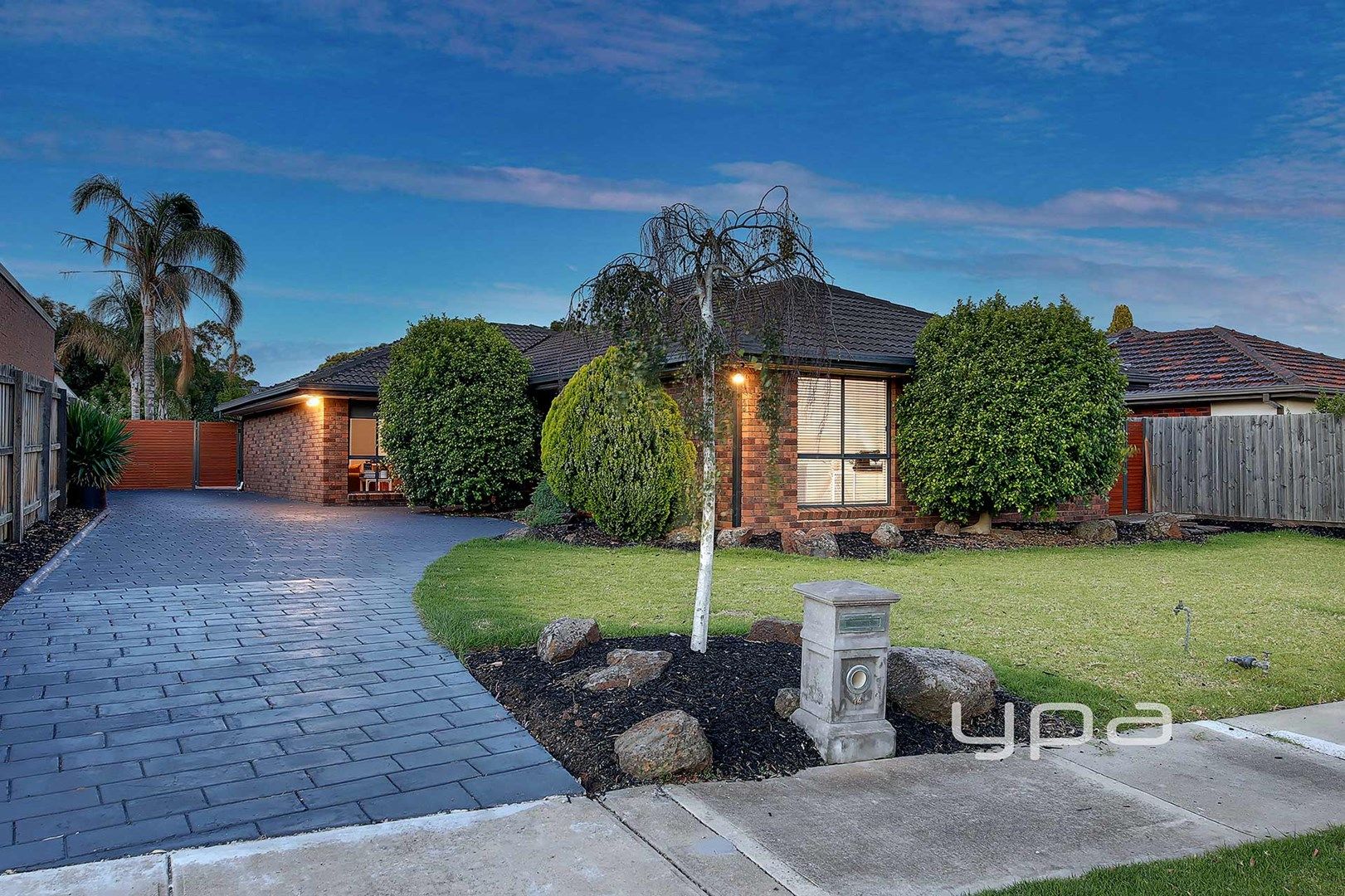 14 Aldershot Drive, Keilor Downs Property History & Address Research