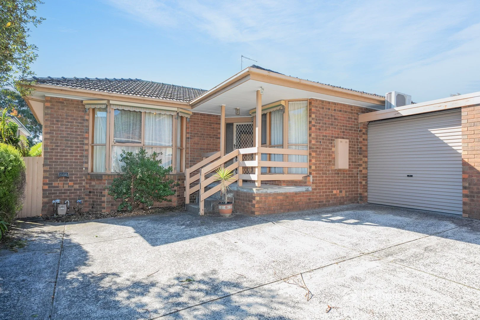 2/13 Roberts Street, Glen Waverley VIC 3150