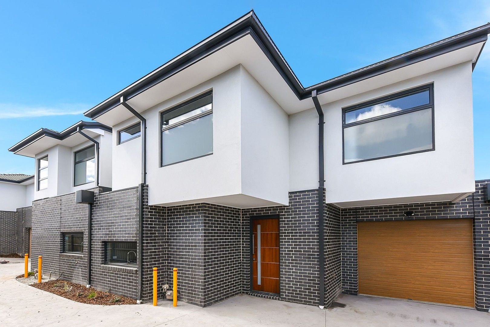 2 bedrooms Townhouse in 3/10 Whiteside Street SPRINGVALE VIC, 3171