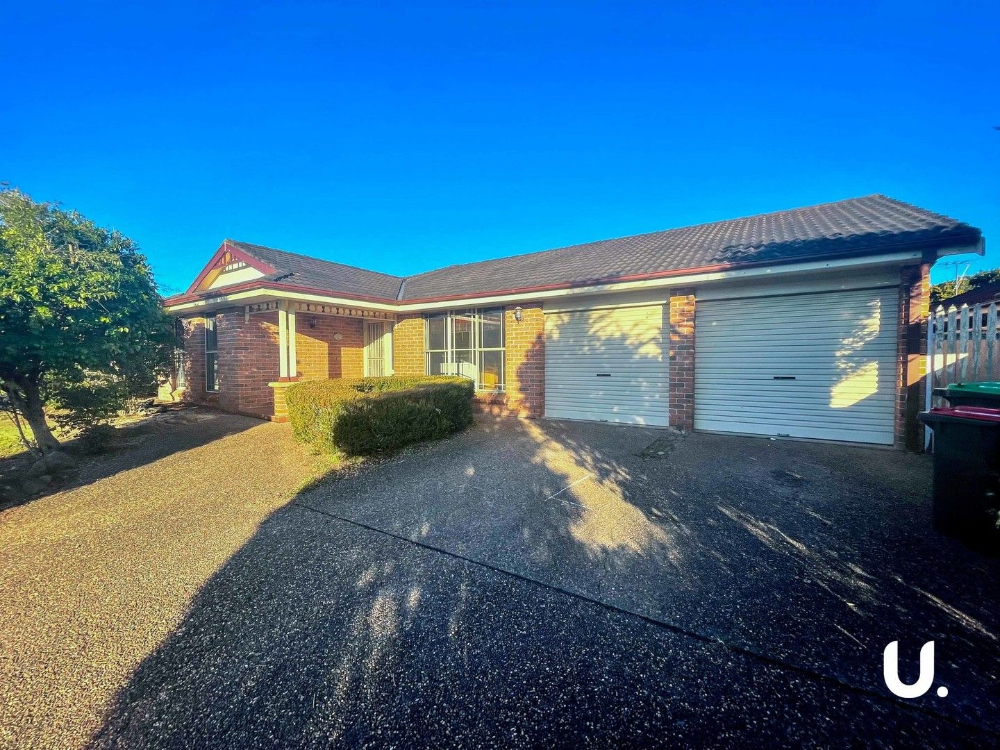 4 bedrooms House in 10 Ridge View Place NARELLAN NSW, 2567