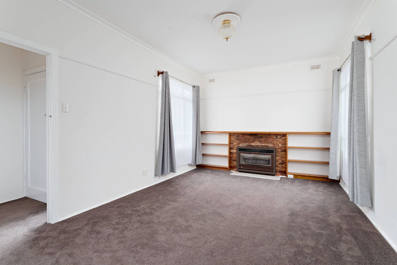 109 Parer Street, Burwood VIC 3125, Image 2