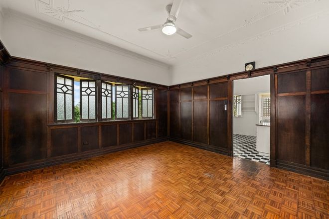 16 Upper Clifton Terrace Red Hill 4059 - Image 3