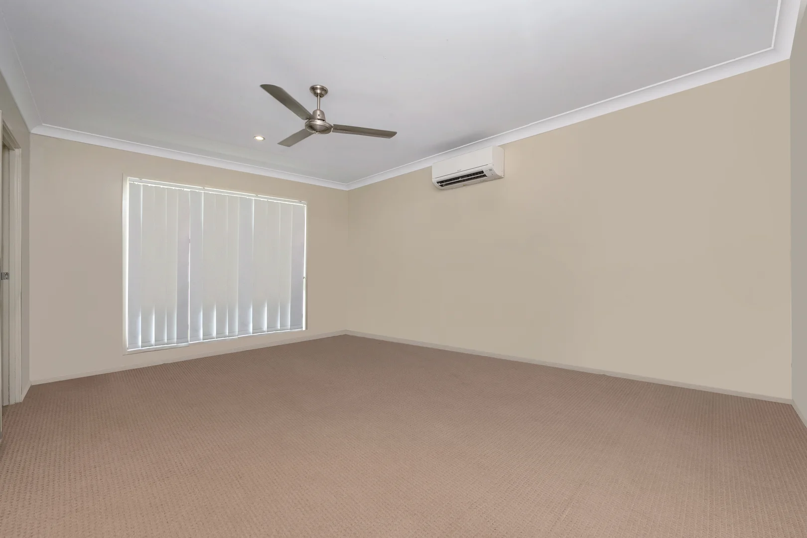 Additional image 7 of 18 Ellenor Street, Mount Low QLD 4818