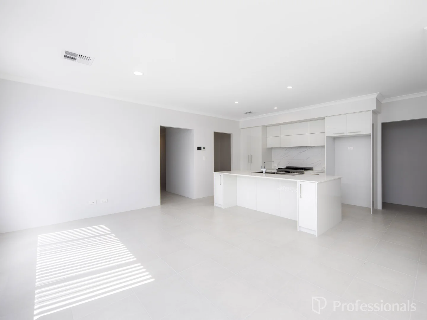 Additional image 8 of 189 Leeward Avenue, Eglinton WA 6034