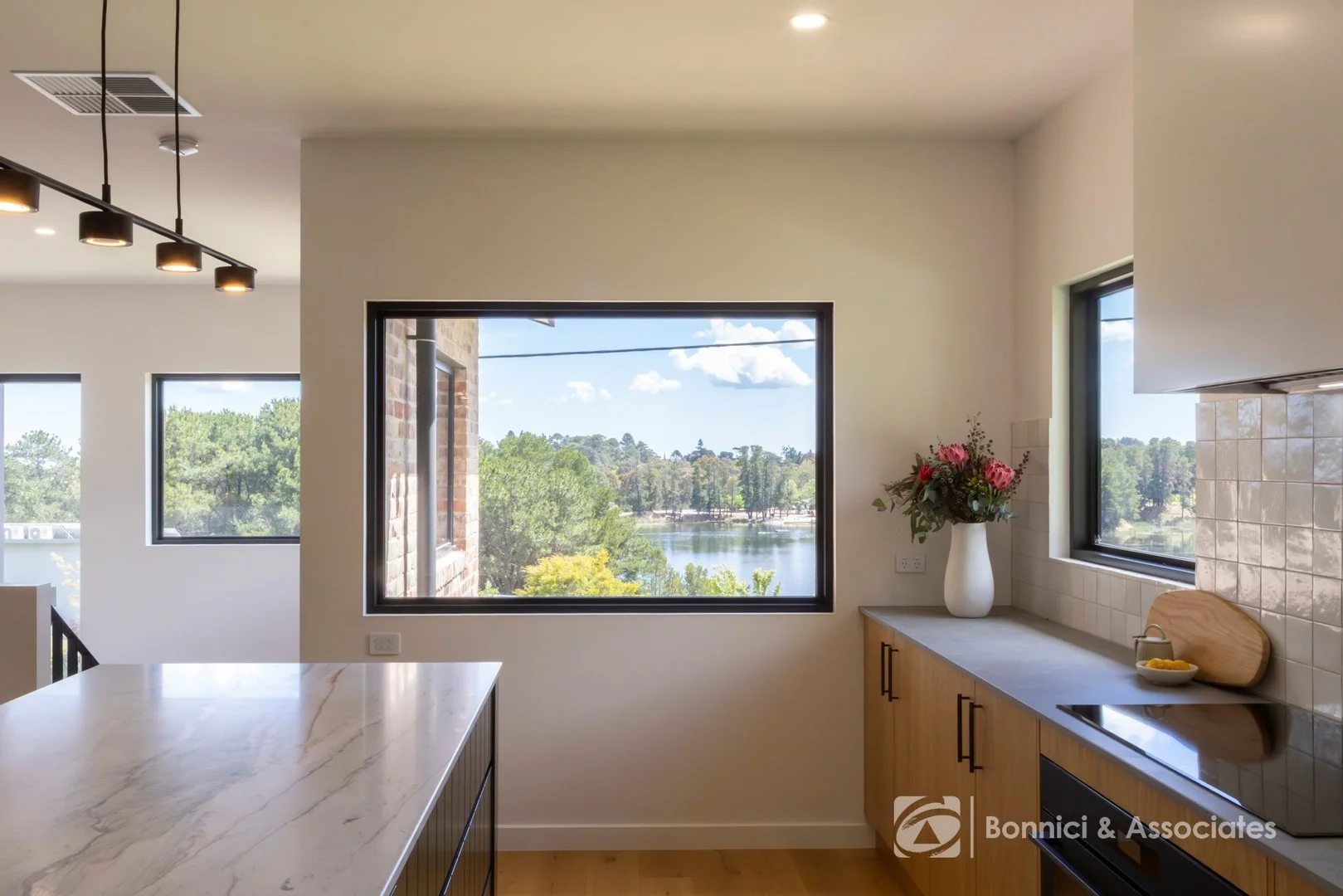 34 Lower Stanley Road, Beechworth VIC 3747