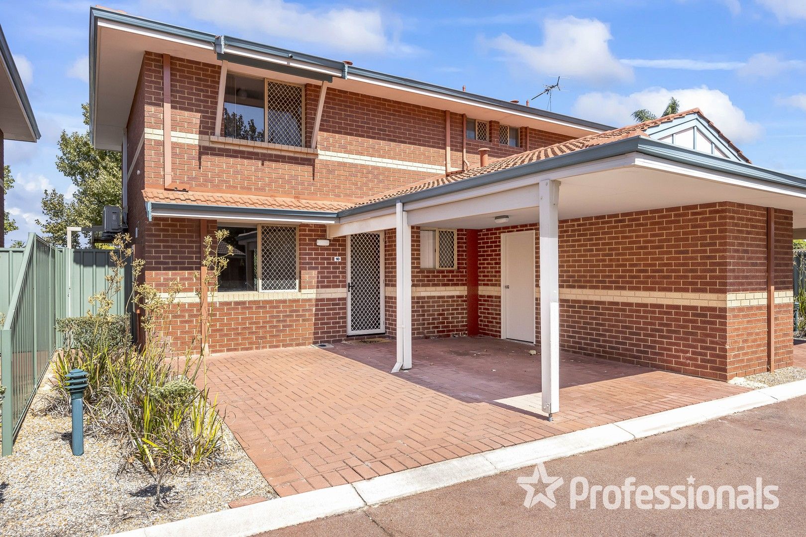 10/28 Luton Close, Ballajura WA 6066, Image 0