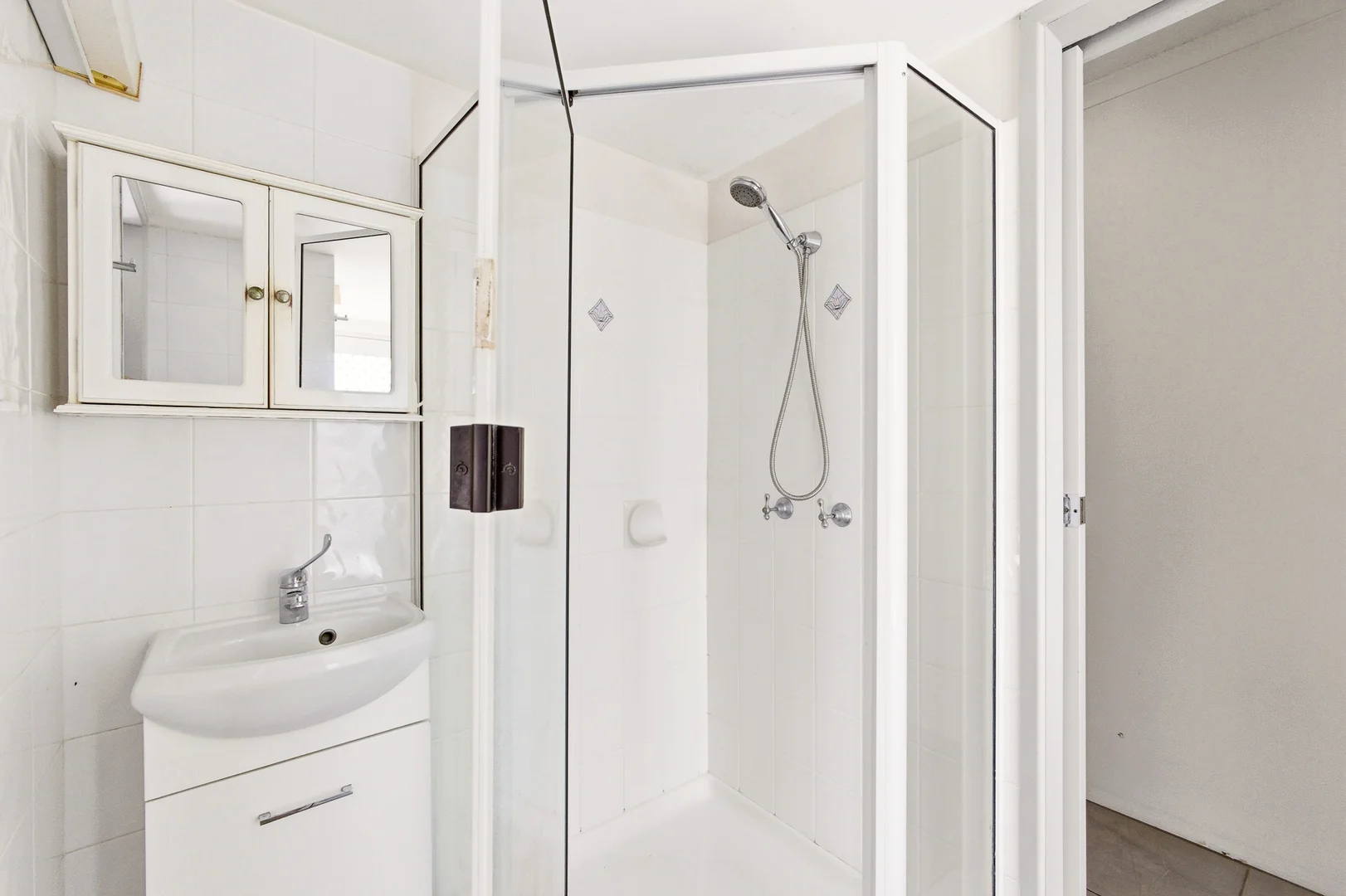 Additional image 7 of 3/458 Esplanade, Torquay QLD 4655